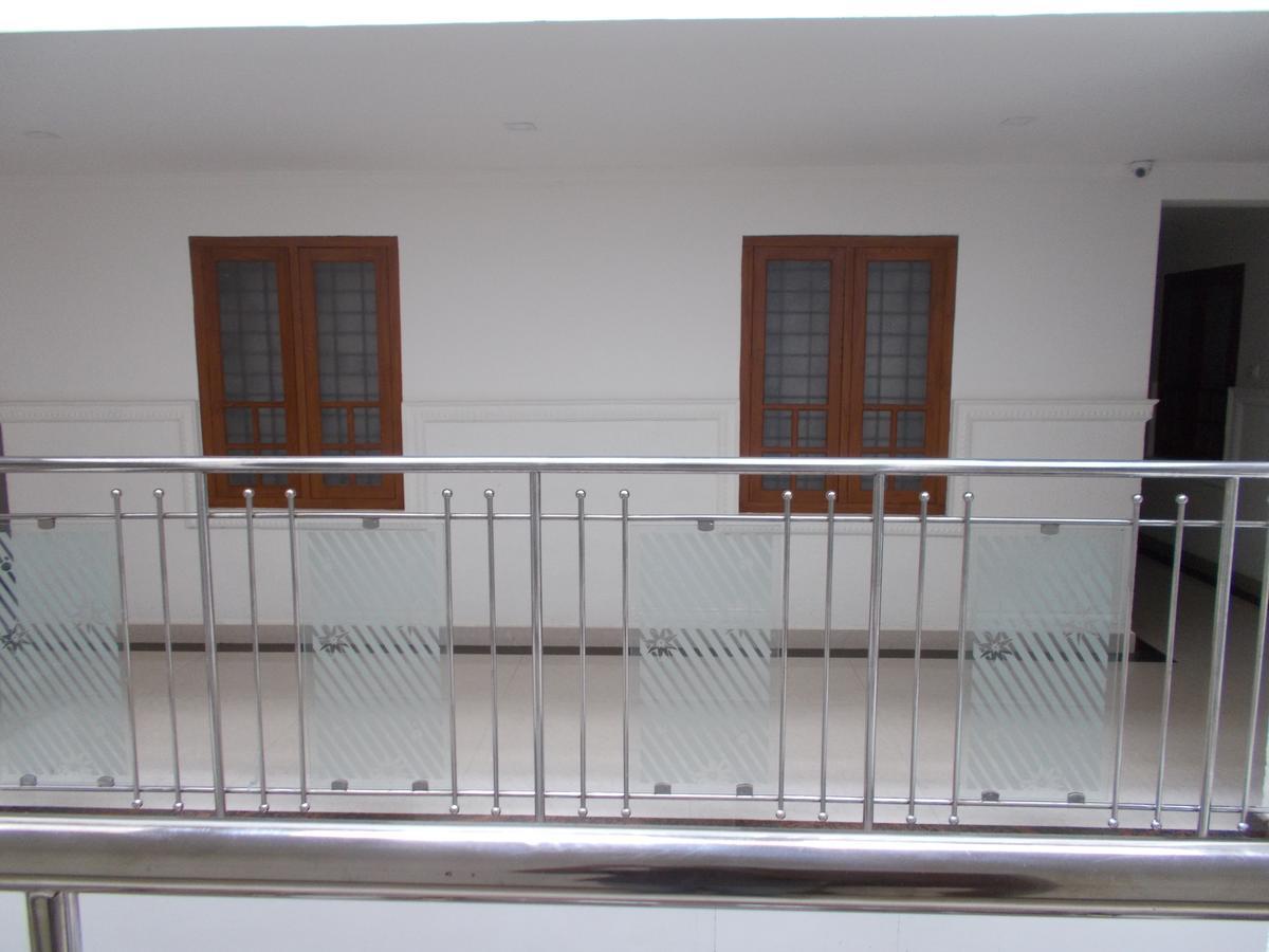 Sathya Inn Guruvayur Bagian luar foto
